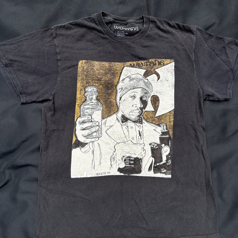 Vintage Men’s Wu Tang